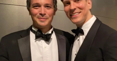 Antti Holman puoliso on harpisti Emmanuel Ceysson